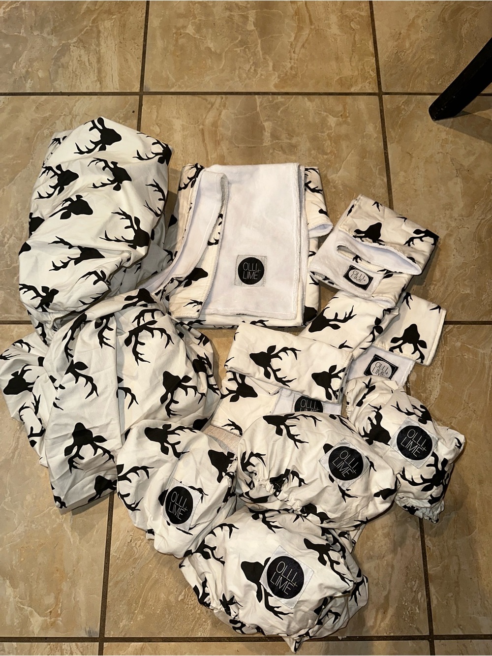 Deer Print Olli+Lime Baby Crib 10 piece Set